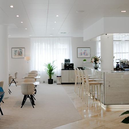 Hotel Silenzio Прага Экстерьер фото