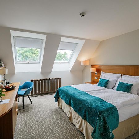 Hotel Silenzio Прага Экстерьер фото