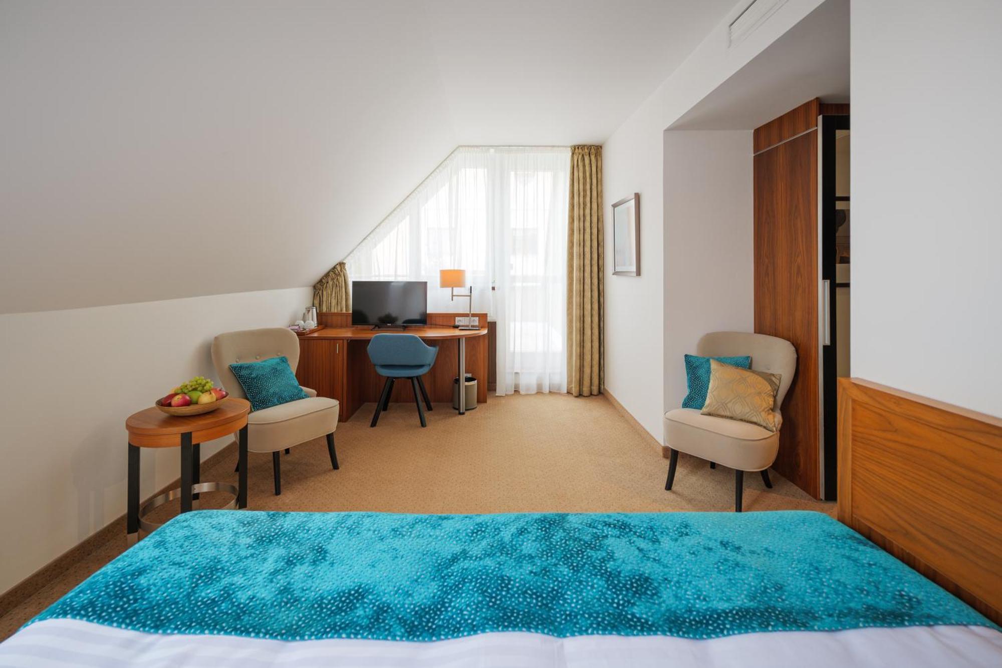 Hotel Silenzio Прага Экстерьер фото