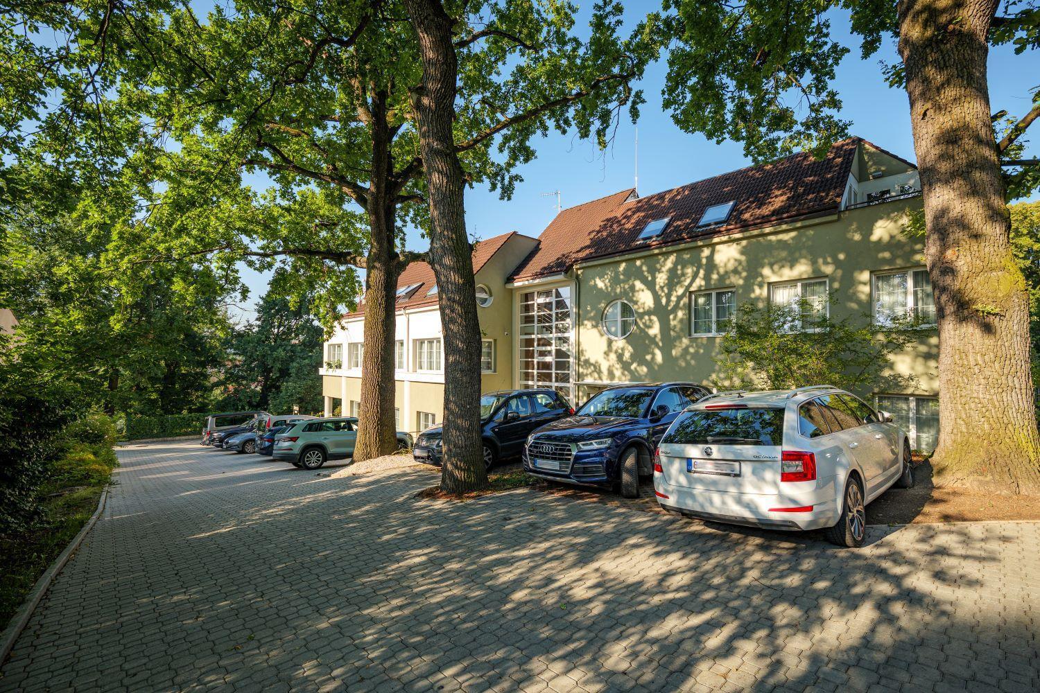 Hotel Silenzio Прага Экстерьер фото