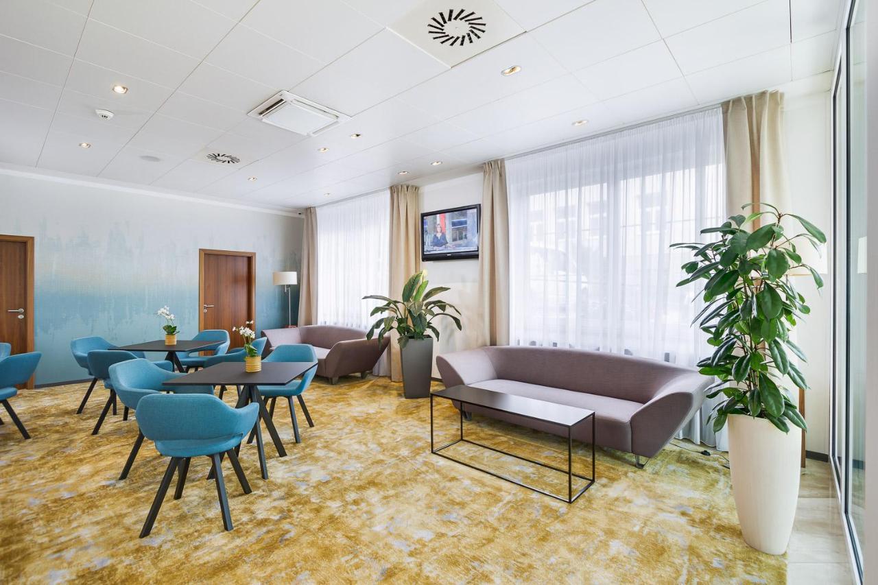 Hotel Silenzio Прага Экстерьер фото